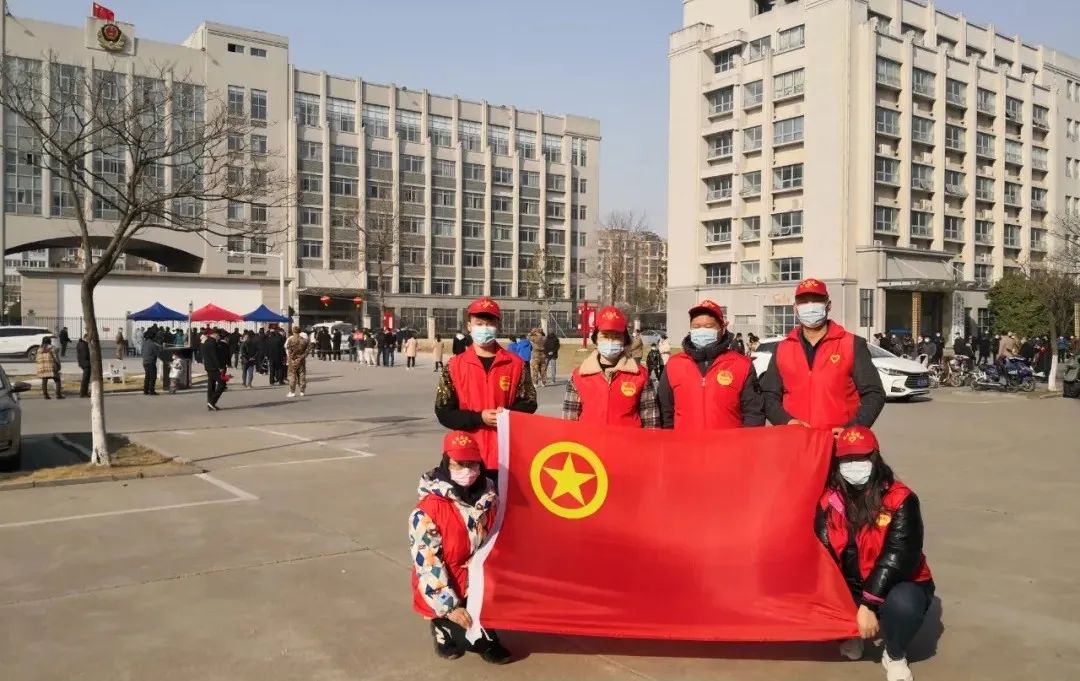 胡伟静.jpg